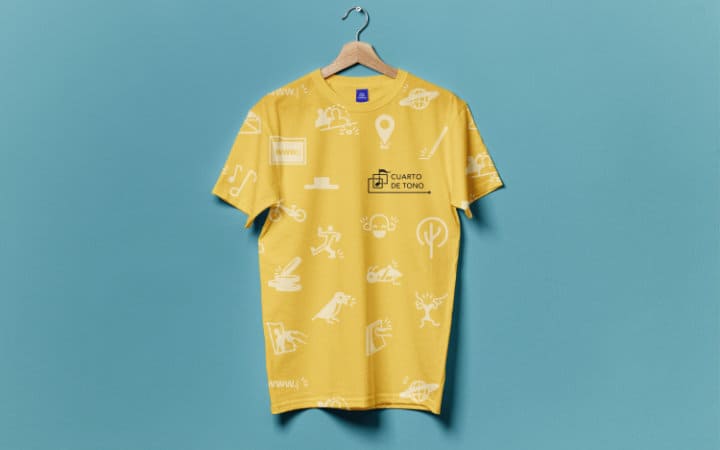 Corporate t-shirt of the identity of Cuarto de Tono